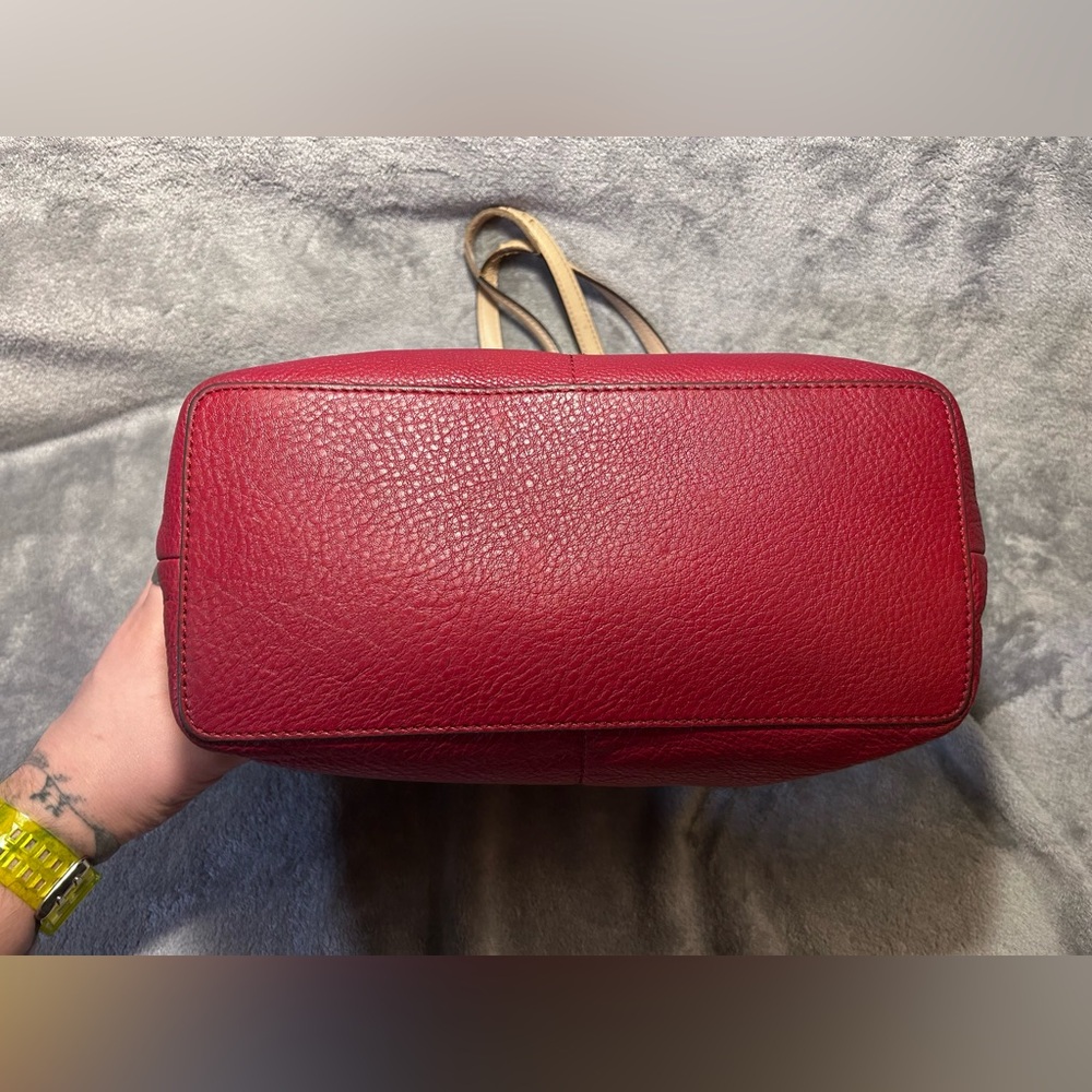 Michael Kors Bedford Red Pocket Tote - Picture 6 of 10